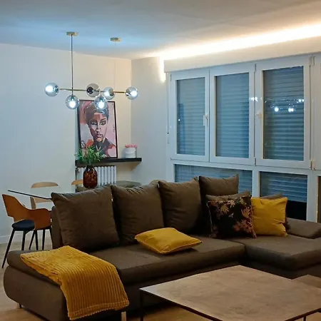 Apartment La Parada De San Domingo 2 *